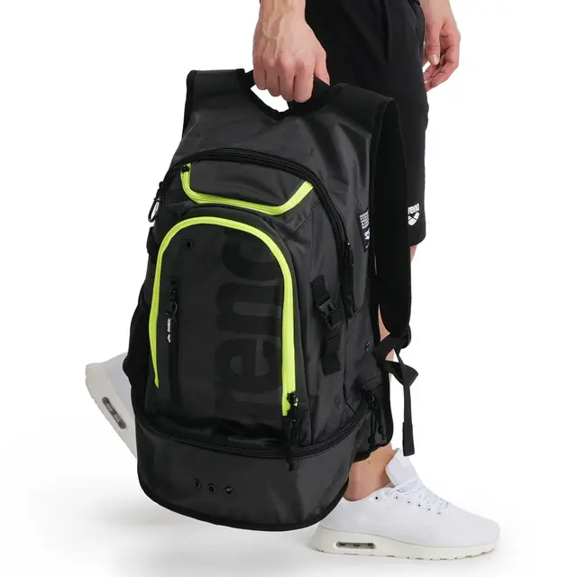 Arena Fastpack 3.0 Ryggsekk 40 L Svart/Gul | Svømmesekk | Svømmebag 